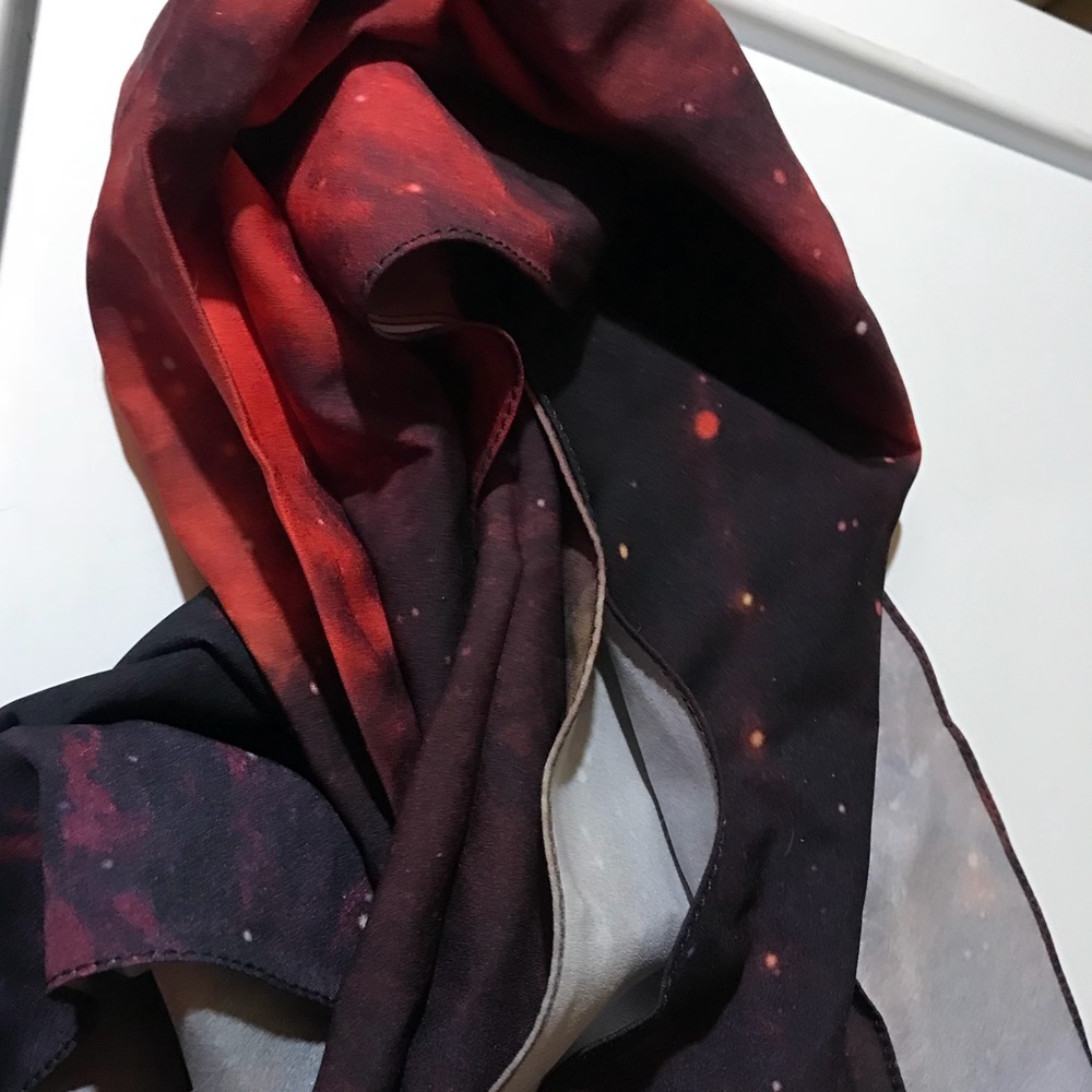Galaxy Scarf - Picture 2 of 5